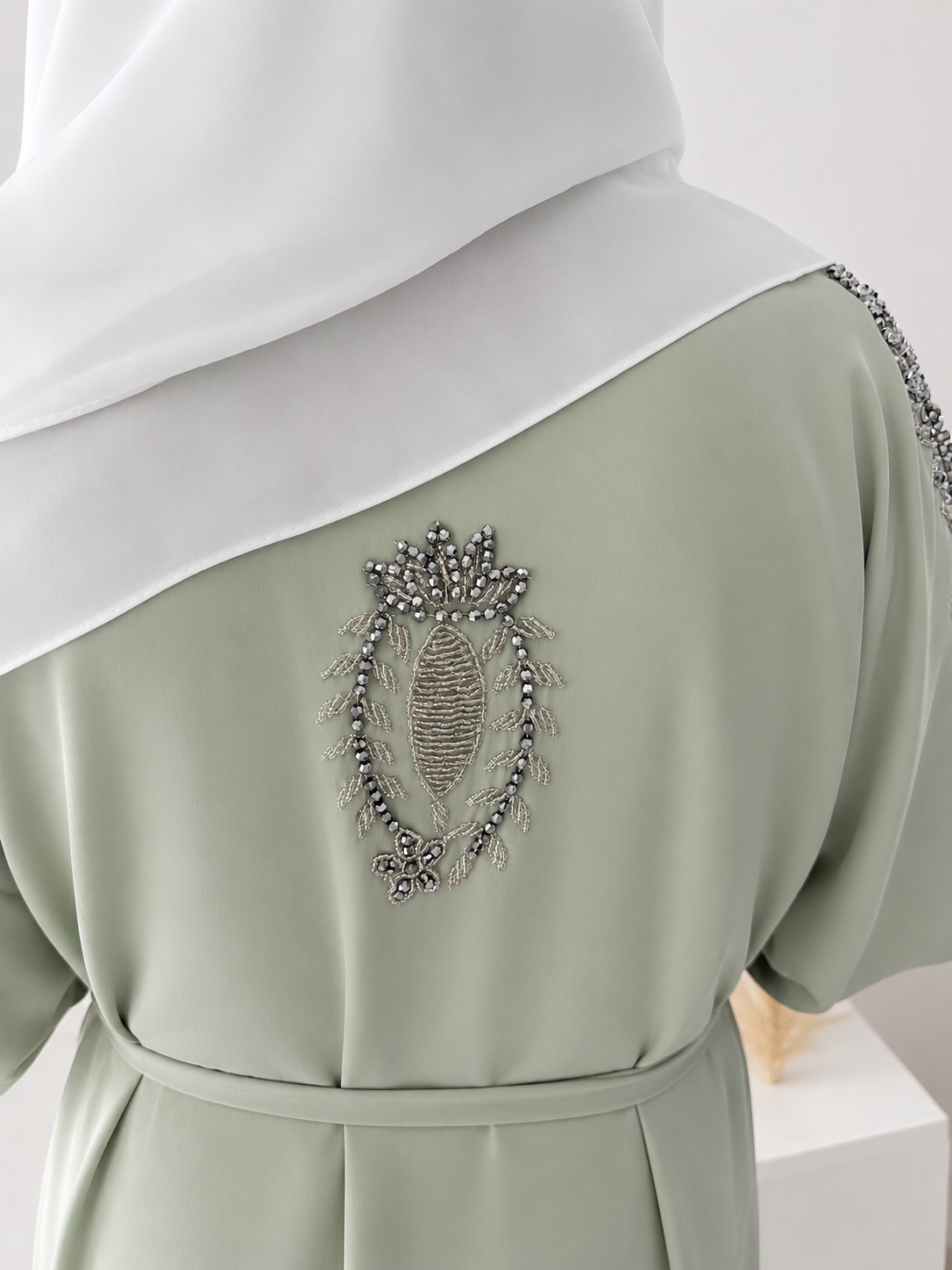 Abaya Khadidia vert d'eau – Broderies Prestige